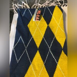 Men’s Argyle Scarf 🧣 
New with tags 🏷️